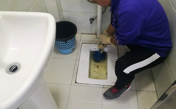 工布江达疏通蹲坑